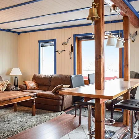 Amazing In Stolmen W/ Wifi And 2 Bedrooms
