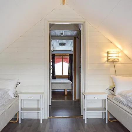Amazing In Stolmen W/ Wifi And 2 Bedrooms *